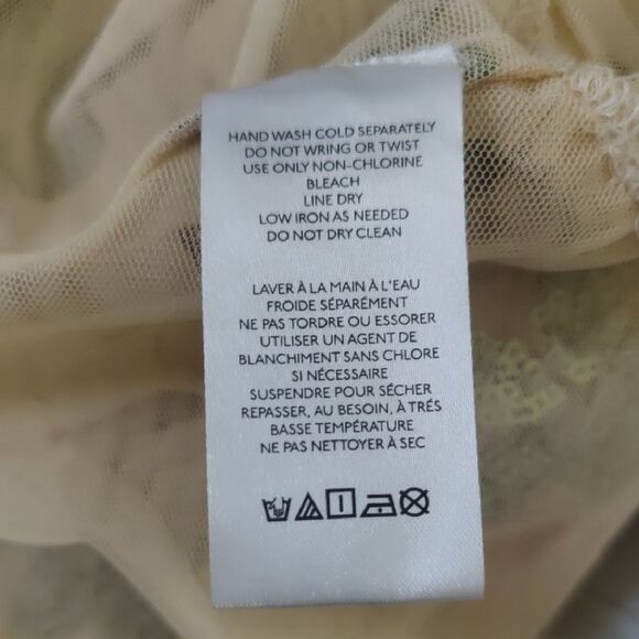 Urban Outfitters Midi Dress with Green Sequin Floral Design - Picture 8 of 8